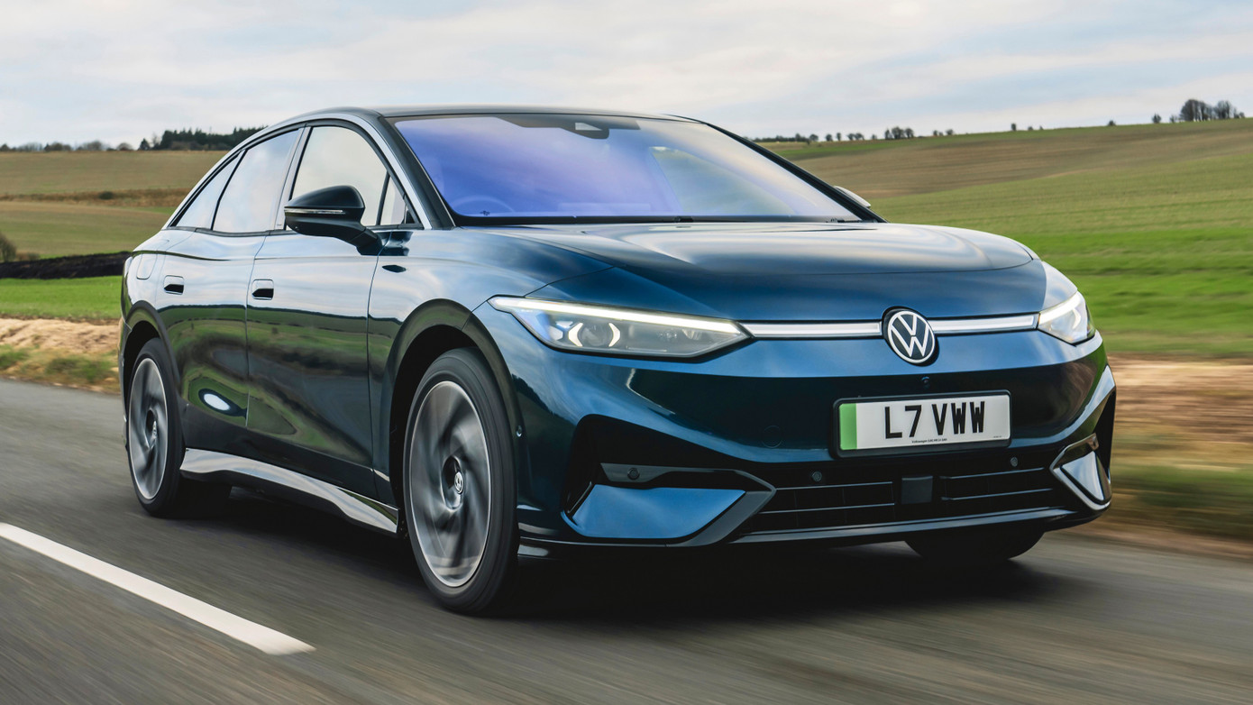 Volkswagen ID.7 với thiết kế coupe khí động học