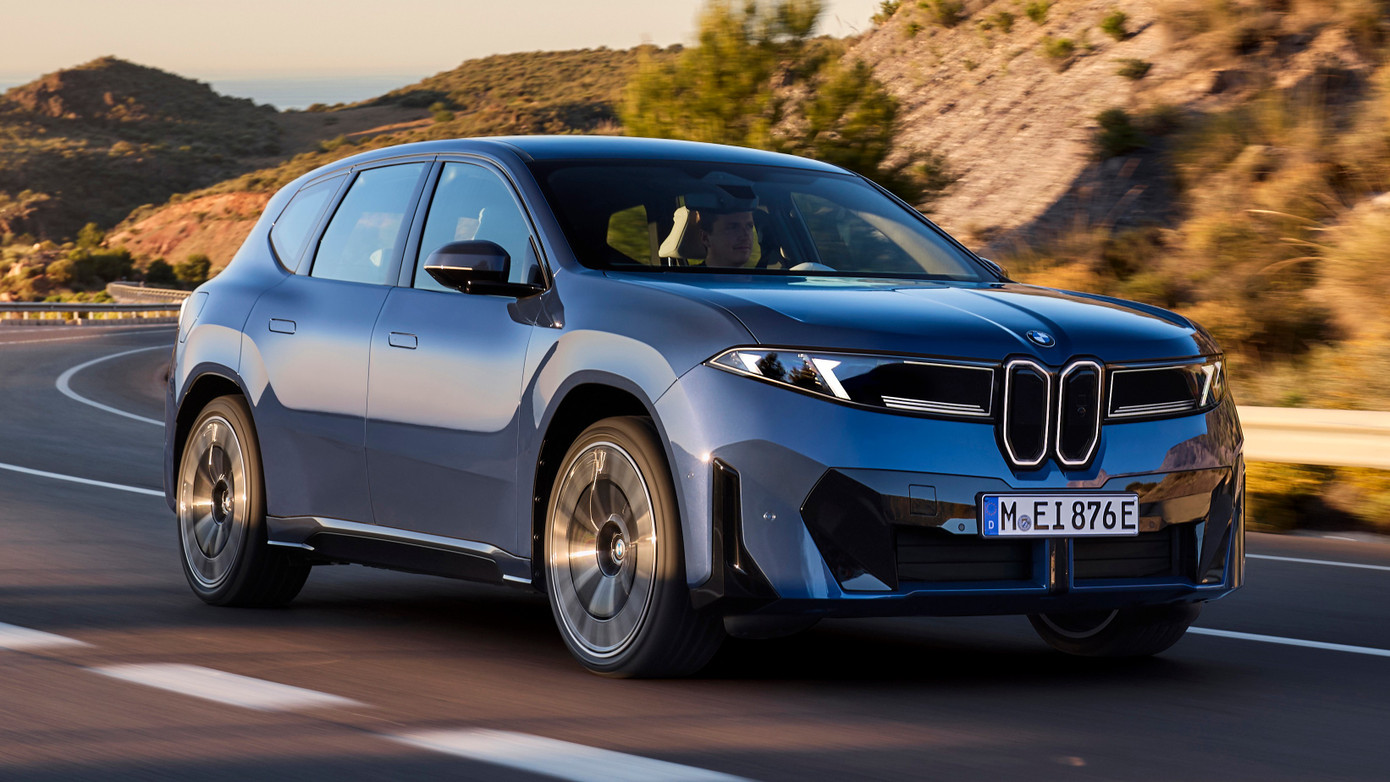 BMW iX3 mới với pin lớn và công nghệ sạc nhanh hiện đại