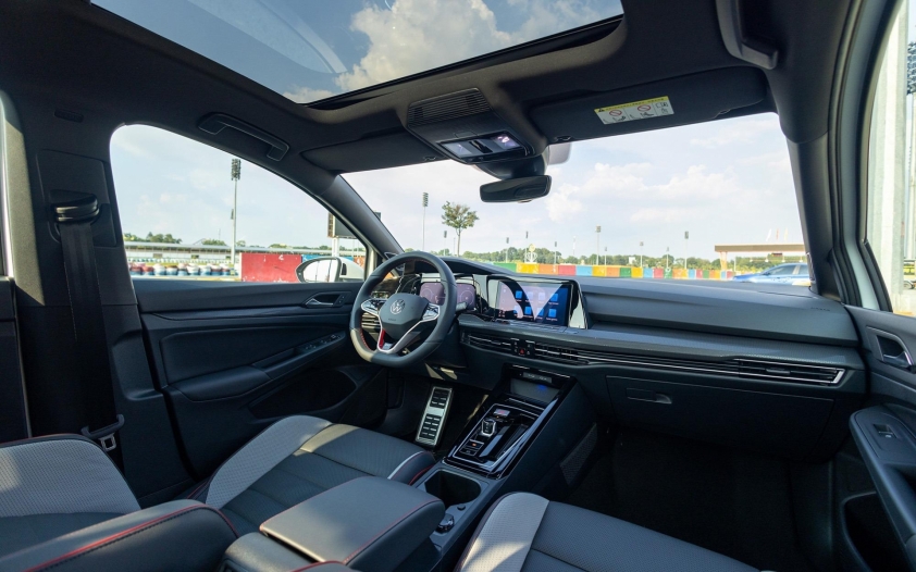 Các nút điều khiển cảm ứng tối giản