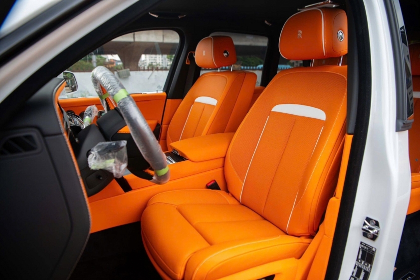 Bảng điều khiển Rolls-Royce Cullinan Black Badge