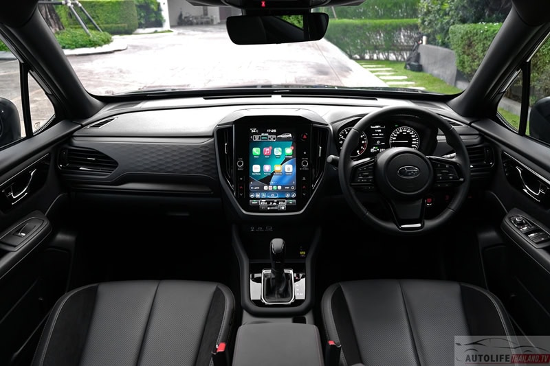 Màn hình trung tâm 11,6 inch của Subaru Forester 2025