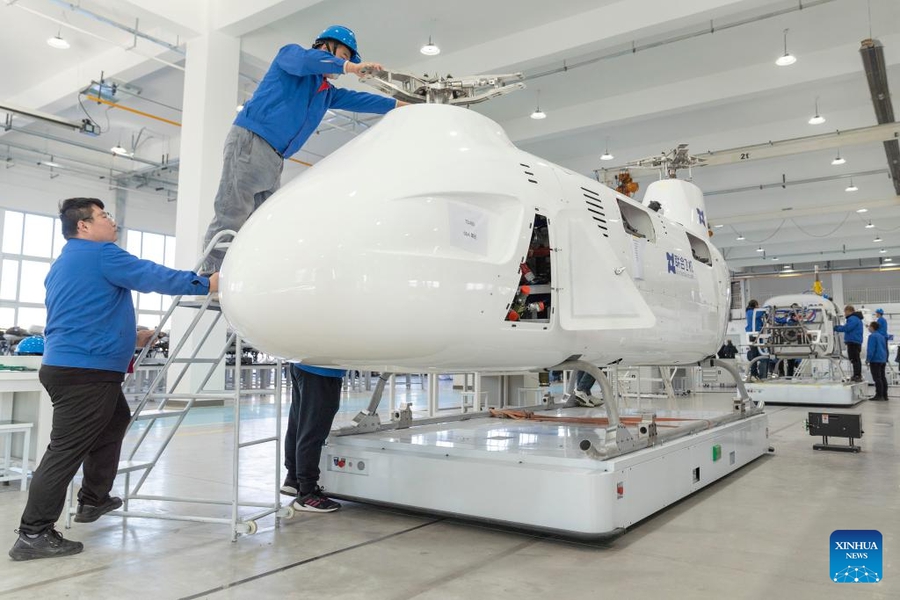 Cận cảnh kết cấu đặc biệt của Boying T1400