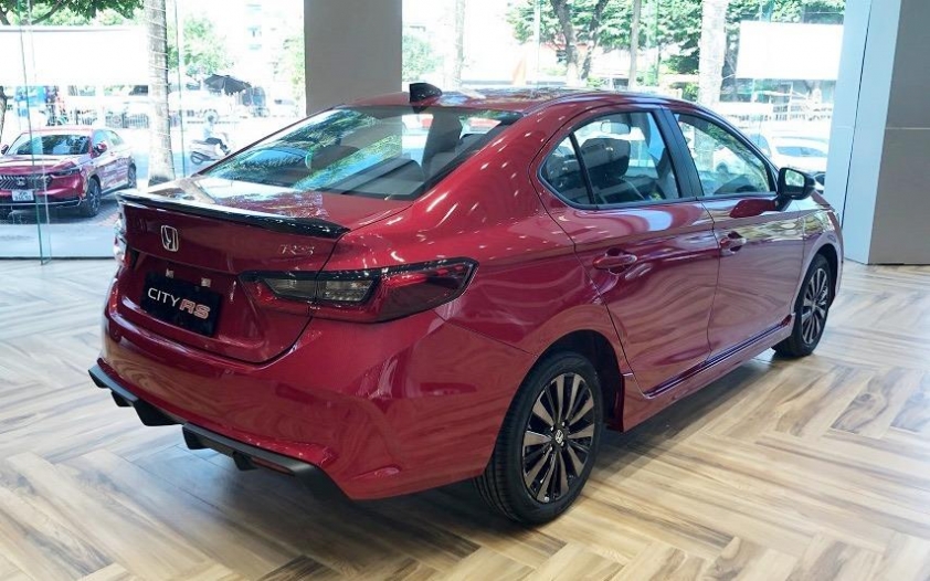 Bảng so sánh trang bị an toàn chi tiết