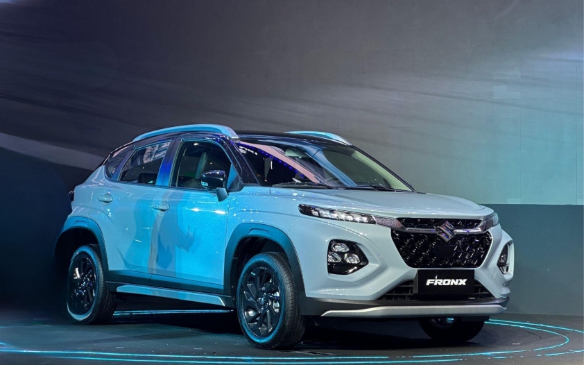 Suzuki Fronx phong cách CUV lai coupe