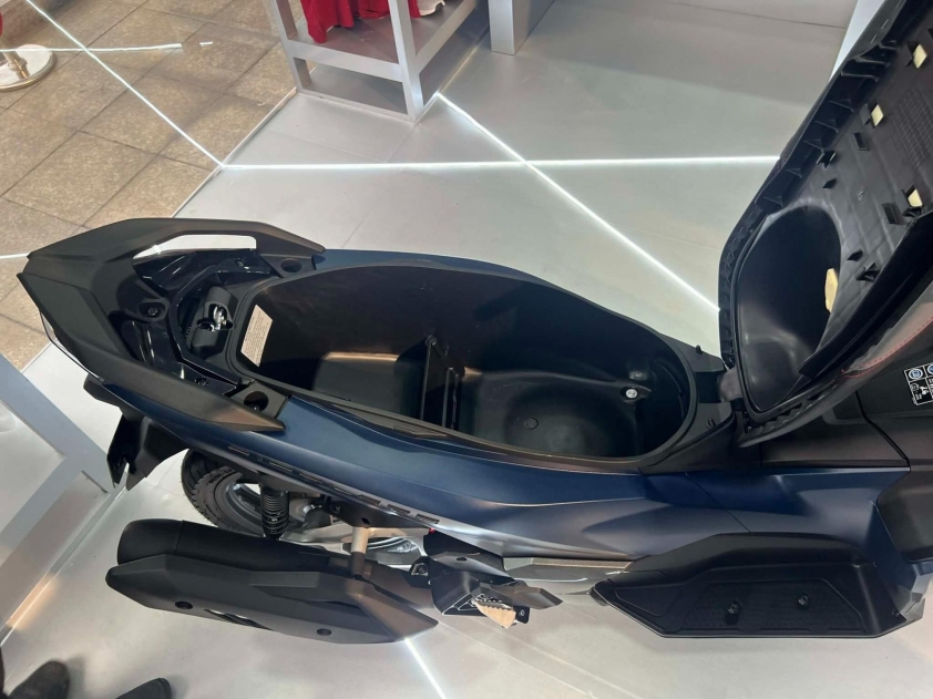 Cốp xe Honda Air Blade 2026