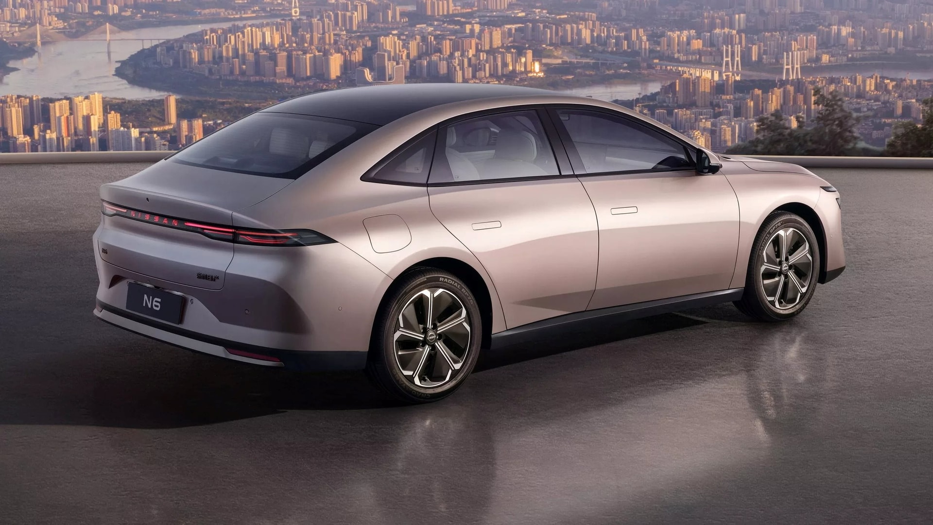 Ghế lái và công nghệ hỗ trợ người dùng trên Nissan N6 Ghế lái tích hợp nhiều cảm biến thông minh