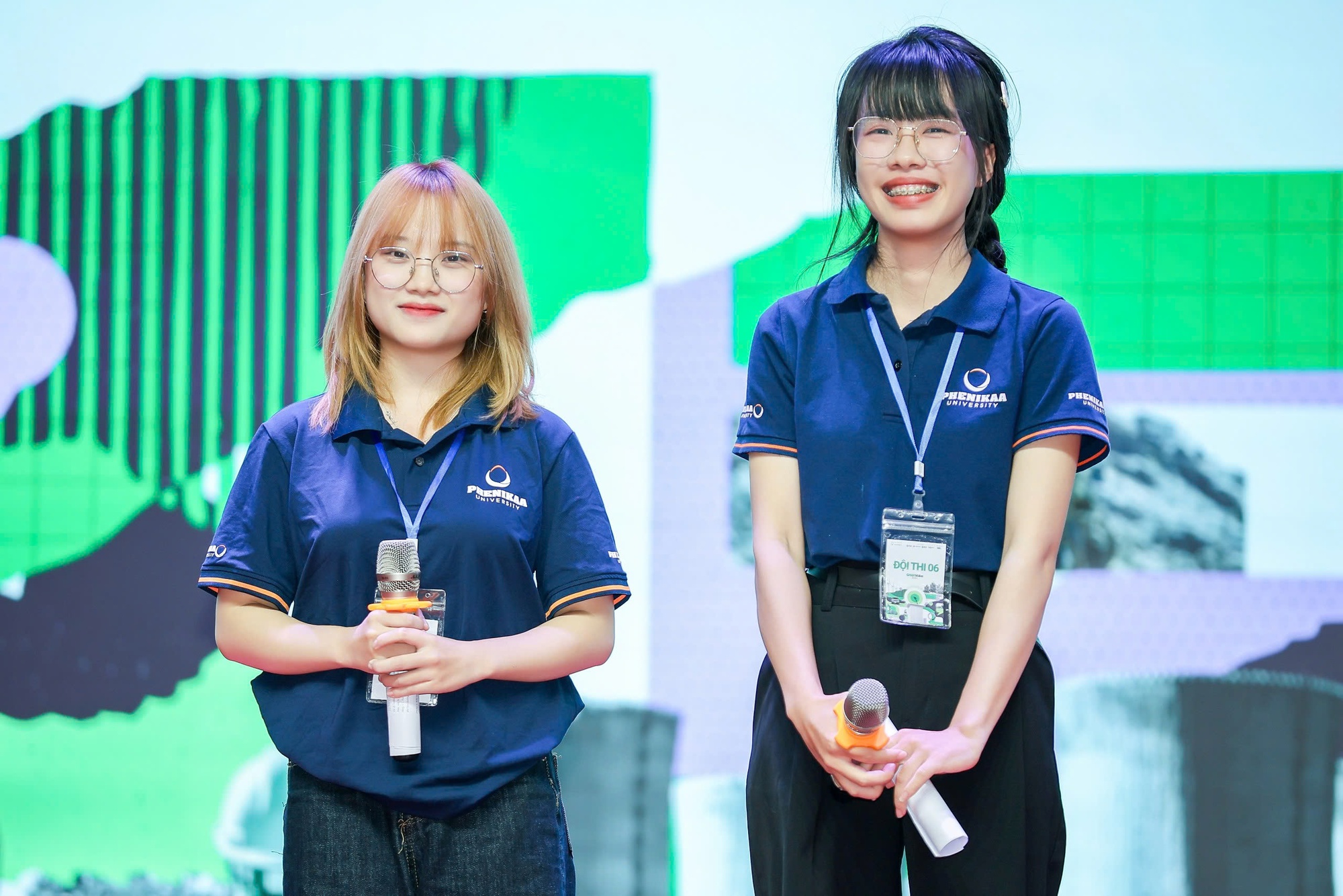 Khoảnh khắc trọng đại trên sân khấu thi