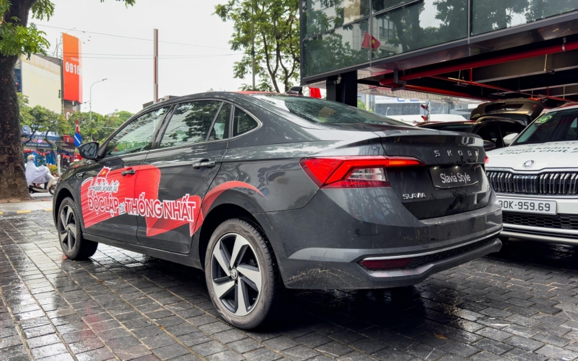 So sánh công nghệ an toàn Vios, City, Slavia