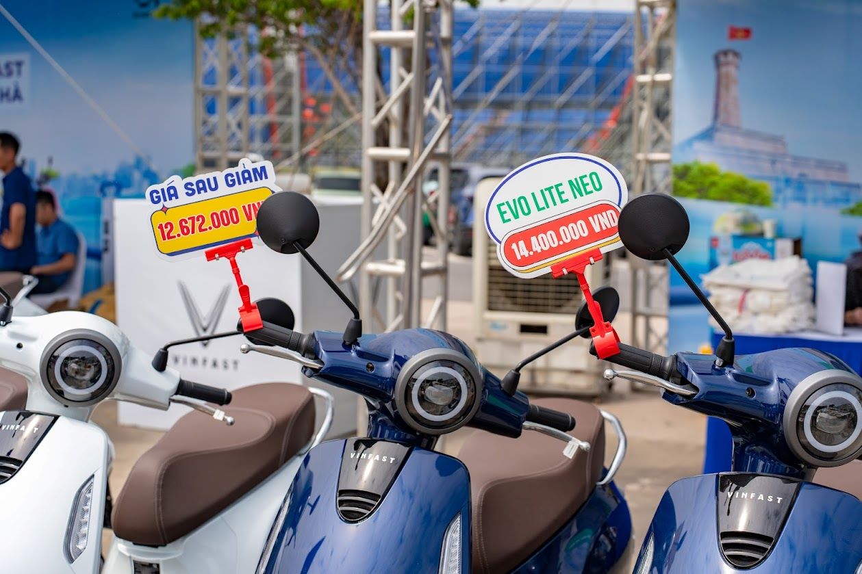 Mẫu xe Yamaha Evo Lite Neo màu trắng
