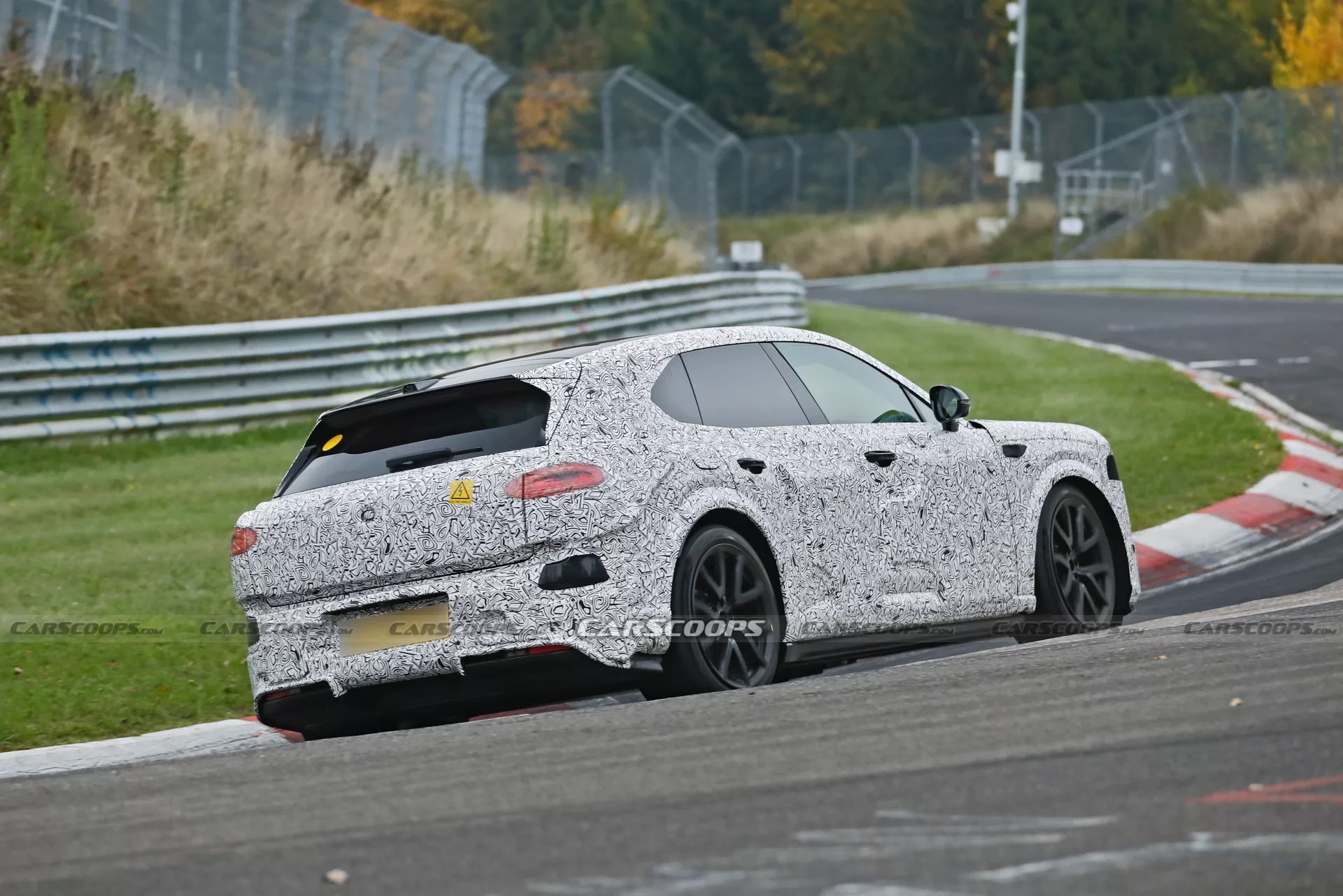 Buổi chạy thử Bentley Urban SUV - ảnh 4 Chạy thử Bentley Urban SUV