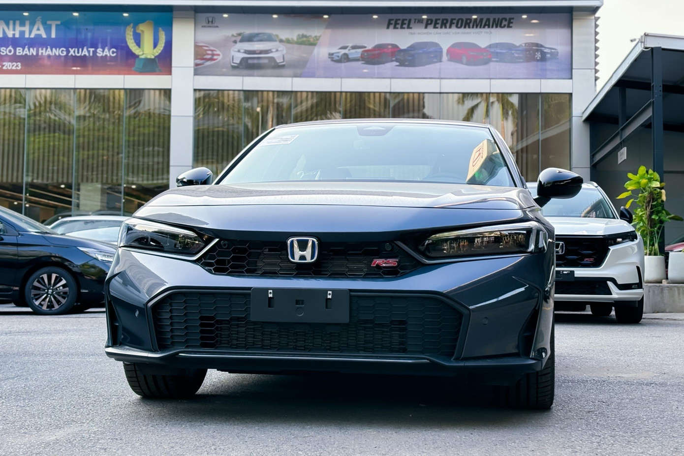 Honda Civic hybrid được giảm giá mạnh cuối năm