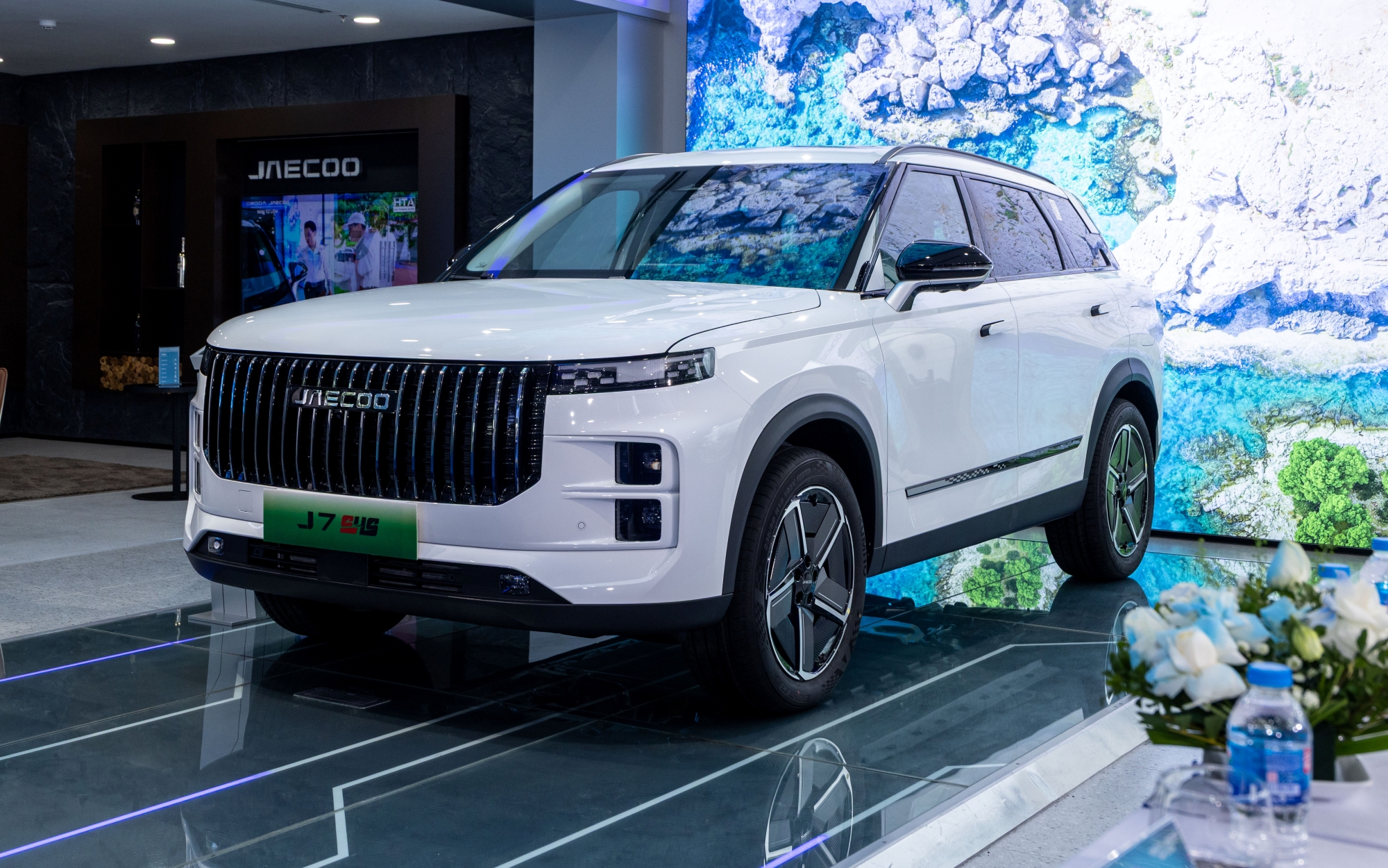 Jaecoo J7 chạy thuần điện khoảng 90 km