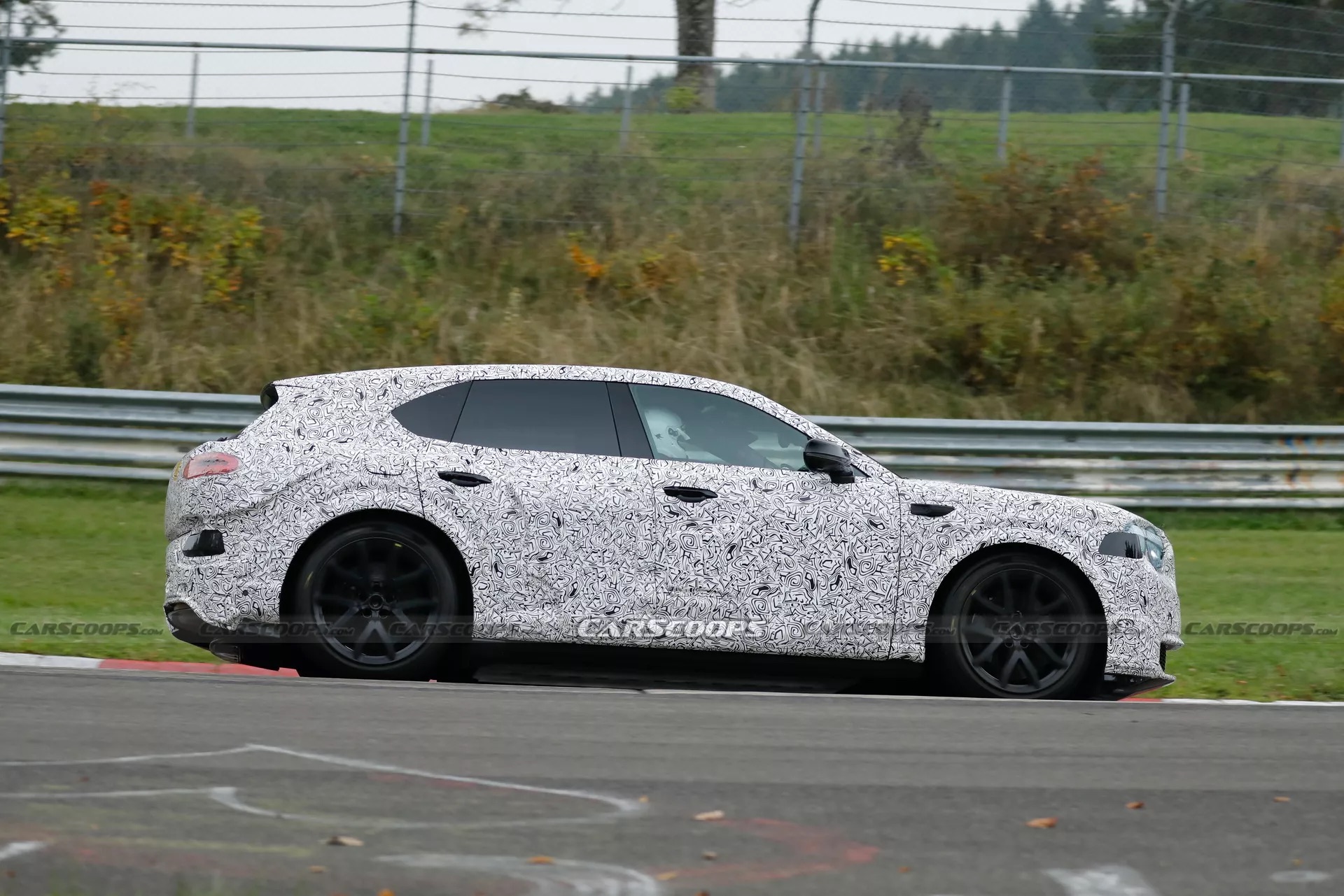 Buổi chạy thử Bentley Urban SUV - ảnh 3 Chạy thử Bentley Urban SUV